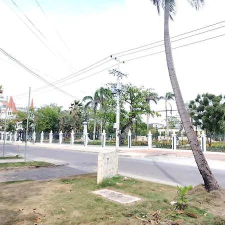 Habitación Diagonal A La Muralla&la Serrezuela - Detrás De La Playa * Cartagena